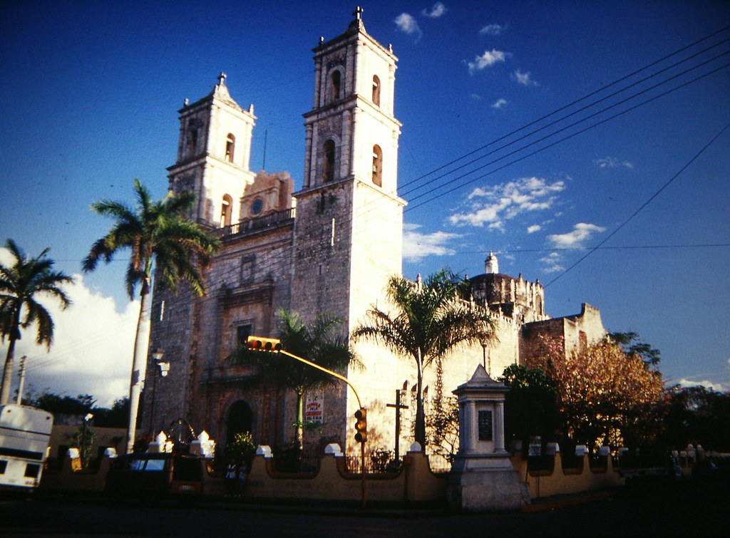 Parque Principal & Main Square